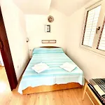 Apartman Apartments By The Sea Sukosan, Zadar - 5819