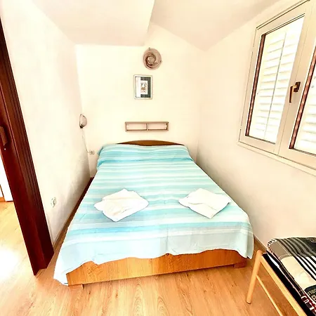 Apartment Apartments By The Sea Sukosan, Zadar - 5819