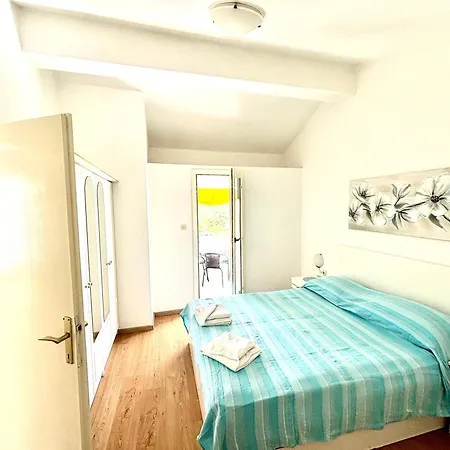Apartments By The Sea Sukosan, Zadar - 5819 Apartment *